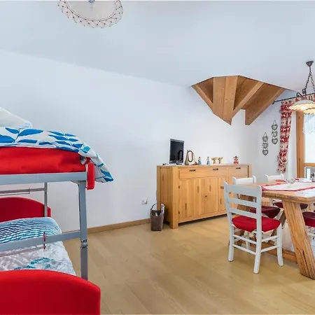Appartamento Golf View Apt With Parking And Mountain View!
