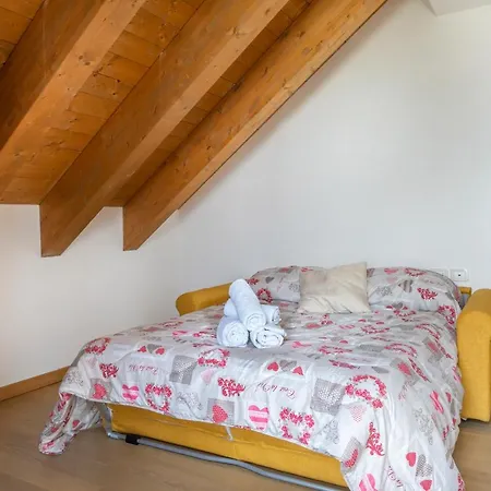 Golf View Apt With Parking And Mountain View! Appartamento