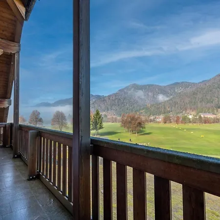 Golf View Apt With Parking And Mountain View! Tarvisio